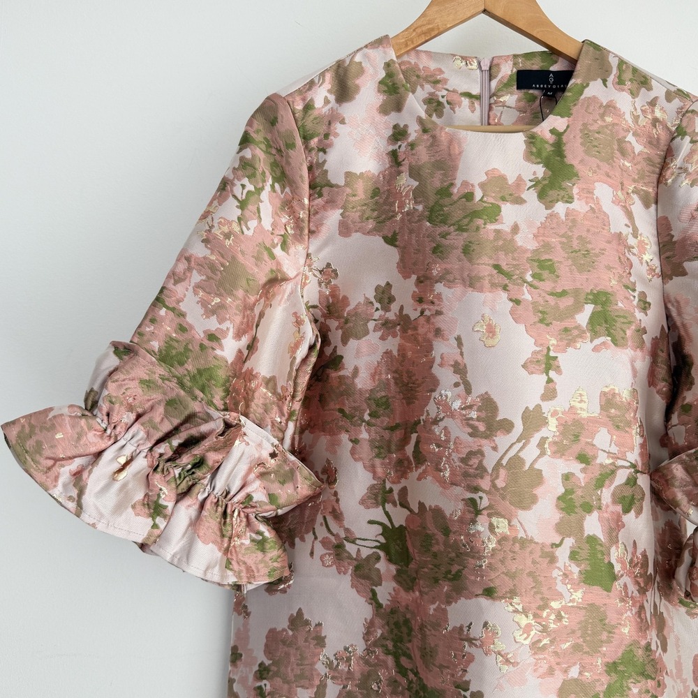 Abbey Glass Dress Medium Pink Bronwyn Floral Jacquard Ruffle Bell Sleeve Shift - Picture 2 of 9